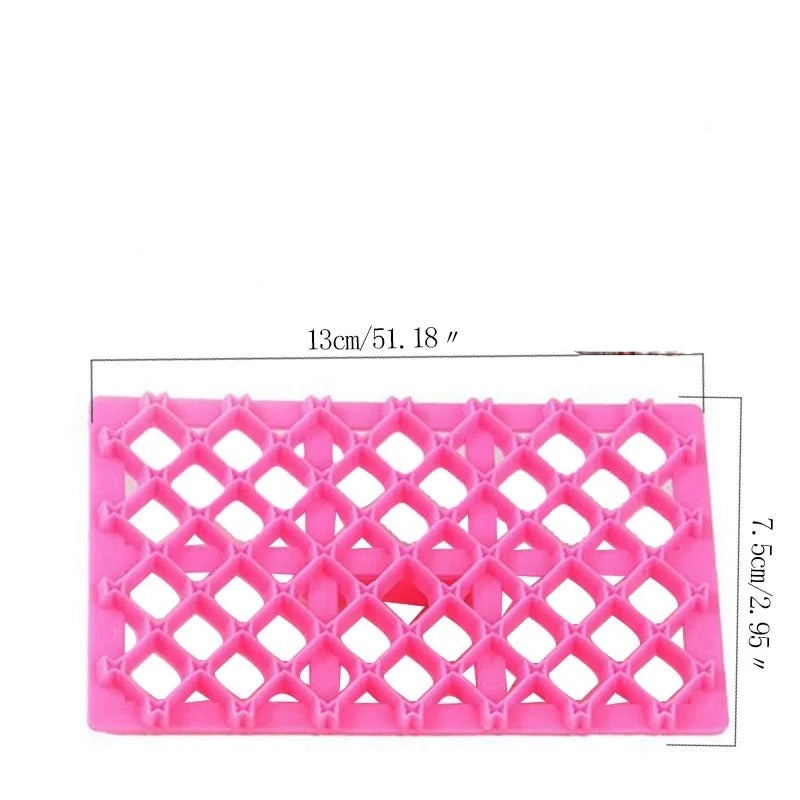 Plastic mesh mold for fondant printing 