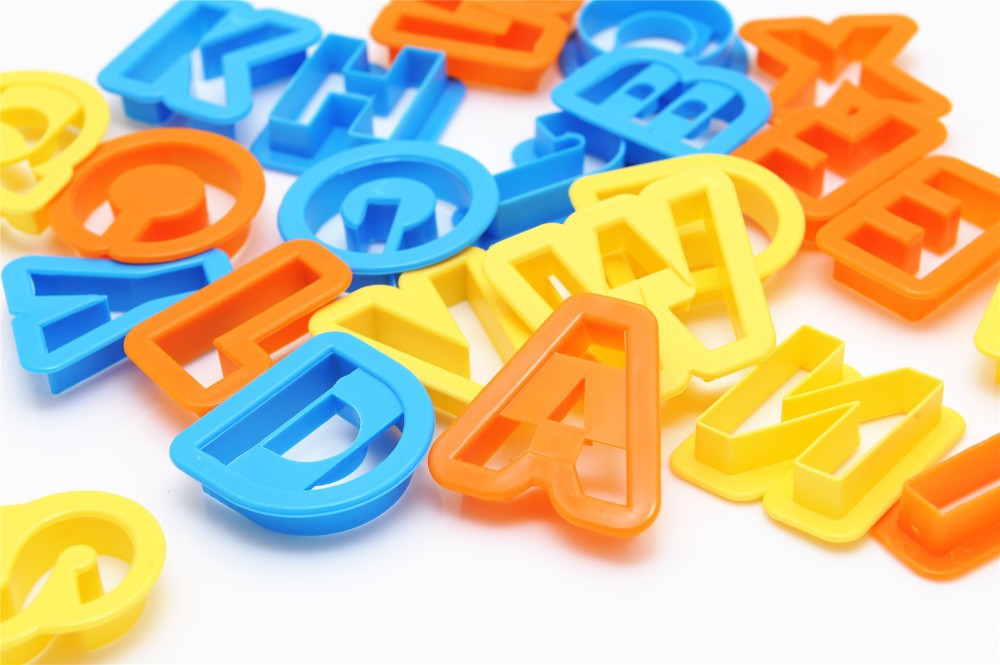 Plastic English letters for cake decoration