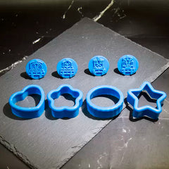 Set of 8 Thomas the Tank Engine cartoon cookie cutters 